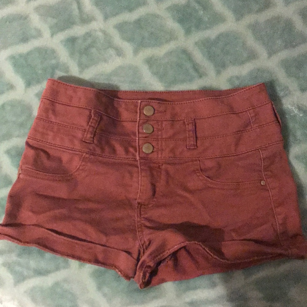 🌼Burgundy high waisted shorts🌼